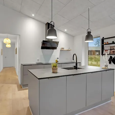 度假居 Amazing In Rm With 4 Bedrooms And Wifi *