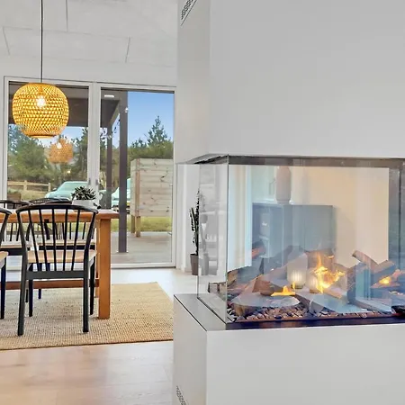 Amazing In Rm With 4 Bedrooms And Wifi 度假居